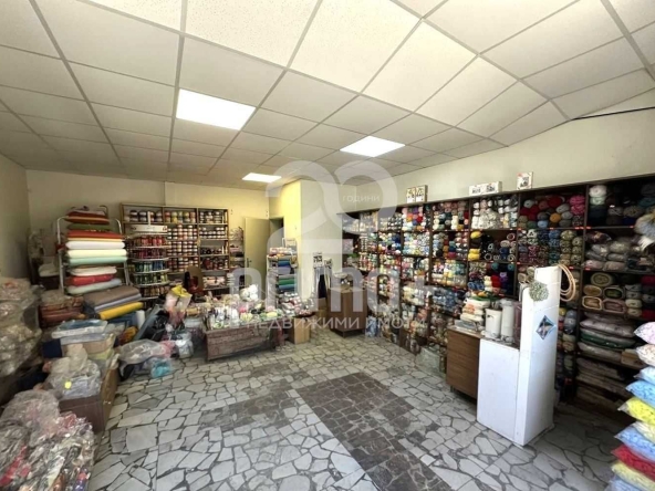 Магазин в Велико Търново, Център - 45 кв.м за 1077 €/кв.м - Снимка #1