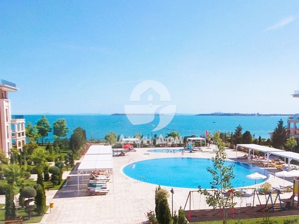 Тристаен апартамент в Свети Влас - 129 кв.м за 1853 €/кв.м - Снимка #1