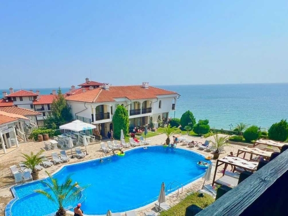 Двустаен апартамент в Свети Влас - 70 кв.м за 1543 €/кв.м - Снимка #1