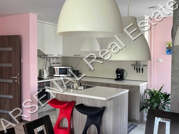 Дава се под наем Тристаен апартамент в София, Младост 4 - 95 кв.м за 1000 € - Снимка #1