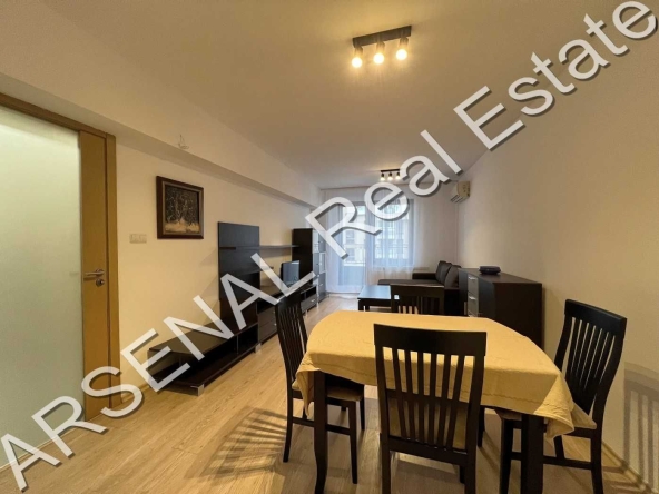 Дава се под наем Тристаен апартамент в София, Гоце Делчев - 95 кв.м за 800 € - Снимка #1