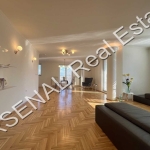 Дава се под наем Четиристаен апартамент в София, Изгрев - 145 кв.м за 1300 € - Снимка #1