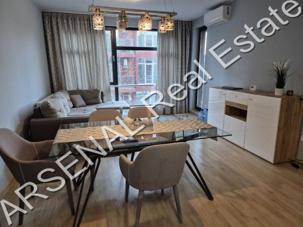 Дава се под наем Двустаен апартамент в София, Витоша - 80 кв.м за 700 € - Снимка #1