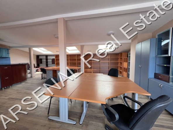 Дава се под наем Офис в София, Център - 125 кв.м за 600 € - Снимка #1