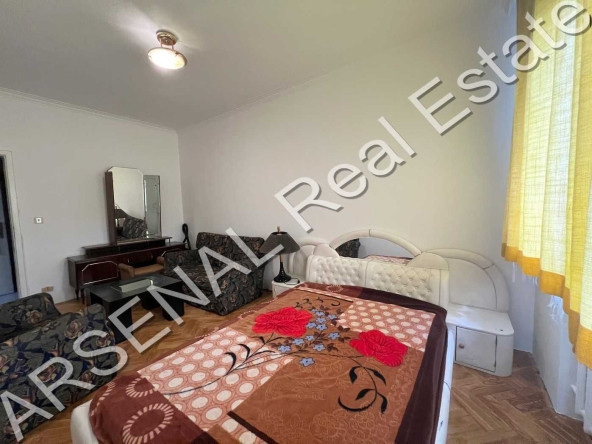 Дава се под наем Многостаен апартамент в София, Редута - 145 кв.м за 675 € - Снимка #1