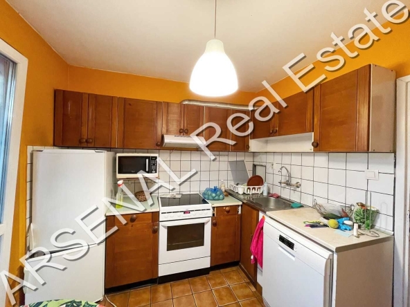 Дава се под наем Тристаен апартамент в София, Дианабад - 82 кв.м за 550 € - Снимка #1