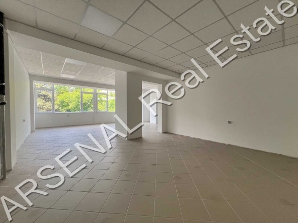 Дава се под наем Офис в София, Дървеница - 260 кв.м за 1150 € - Снимка #1