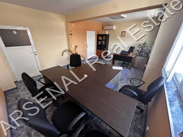 Дава се под наем Офис в София, Гео Милев - 26 кв.м за 275 € - Снимка #1