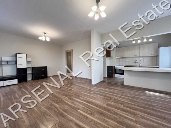 Дава се под наем Тристаен апартамент в София, Редута - 120 кв.м за 650 € - Снимка #1