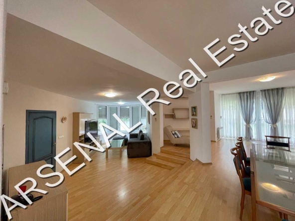 Дава се под наем Къща в София, Симеоново - 330 кв.м за 1500 € - Снимка #1