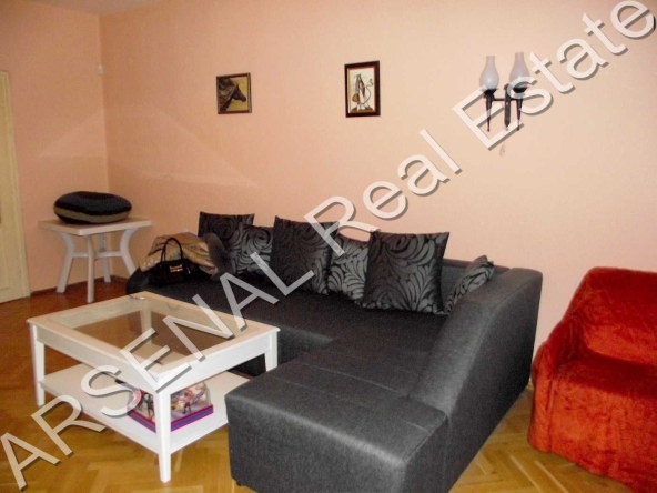 Дава се под наем Тристаен апартамент в София, Оборище - 100 кв.м за 650 € - Снимка #1