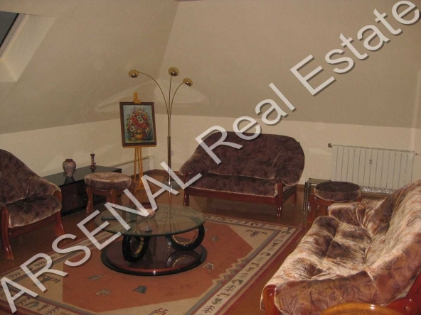 Дава се под наем Четиристаен апартамент в София, Красно село - 170 кв.м за 900 € - Снимка #1