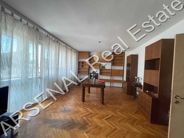 Дава се под наем Тристаен апартамент в София, Редута - 160 кв.м за 1000 € - Снимка #1