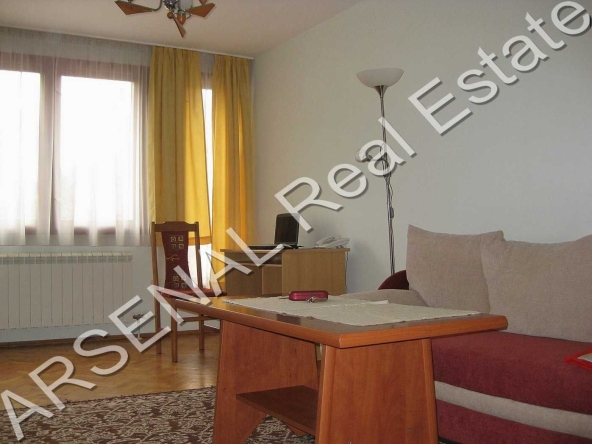 Дава се под наем Тристаен апартамент в София, Редута - 110 кв.м за 650 € - Снимка #1