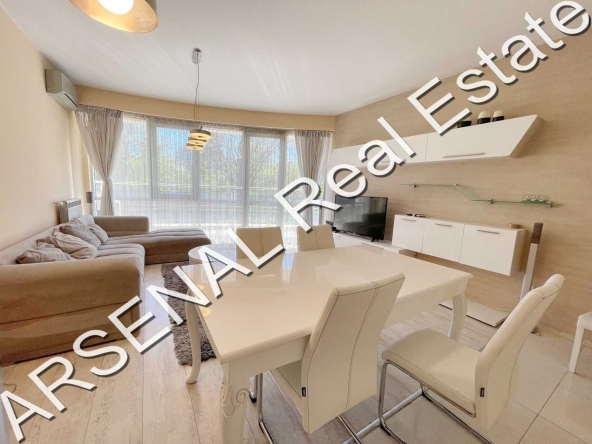 Дава се под наем Тристаен апартамент в София, Изток - 130 кв.м за 1150 € - Снимка #1