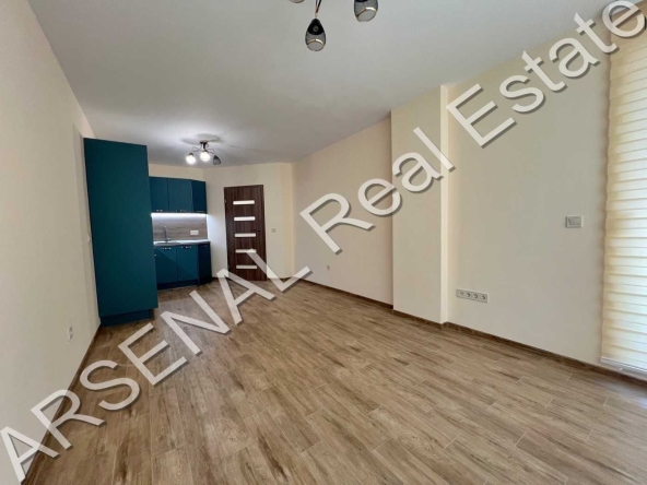 Дава се под наем Тристаен апартамент в София, Студентски град - 110 кв.м за 600 € - Снимка #1