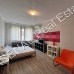 Дава се под наем Тристаен апартамент в София, Център - 88 кв.м за 625 € - Снимка #1