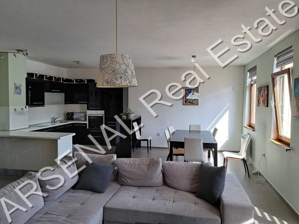 Дава се под наем Тристаен апартамент в София, Център - 130 кв.м за 1500 € - Снимка #1