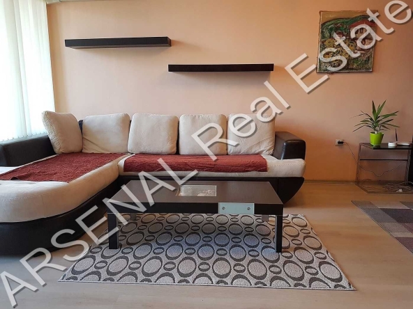 Дава се под наем Тристаен апартамент в София, Медицинска академия - 115 кв.м за 1150 € - Снимка #1