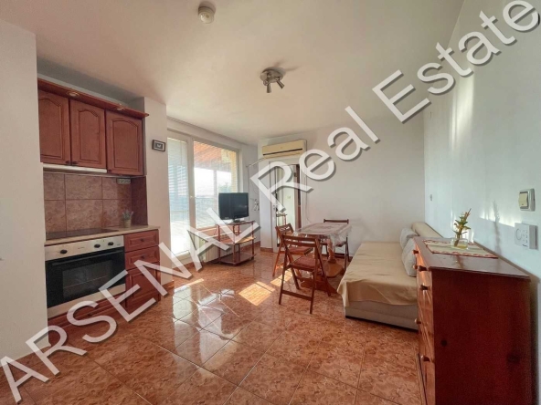 Дава се под наем Тристаен апартамент в София, Бъкстон - 84 кв.м за 600 € - Снимка #1