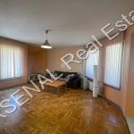 Дава се под наем Тристаен апартамент в София, Редута - 120 кв.м за 450 € - Снимка #1