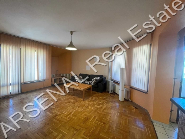 Дава се под наем Тристаен апартамент в София, Редута - 120 кв.м за 450 € - Снимка #1
