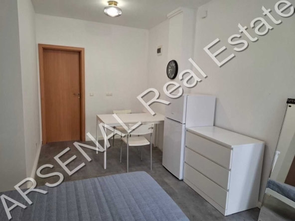 Дава се под наем Ателие в София, Център - 25 кв.м за 340 € - Снимка #1