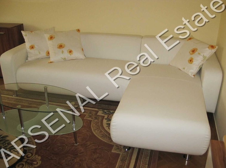 Дава се под наем Тристаен апартамент в София, Яворов - 110 кв.м за 500 € - Снимка #1