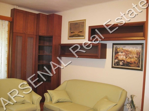 Дава се под наем Двустаен апартамент в София, Лозенец - 61 кв.м за 550 € - Снимка #1