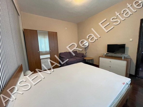 Дава се под наем Двустаен апартамент в София, Център - 60 кв.м за 500 € - Снимка #1