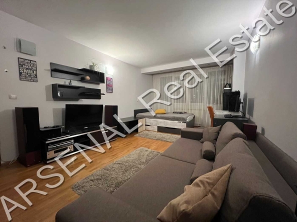 Дава се под наем Тристаен апартамент в София, Стрелбище - 116 кв.м за 750 € - Снимка #1