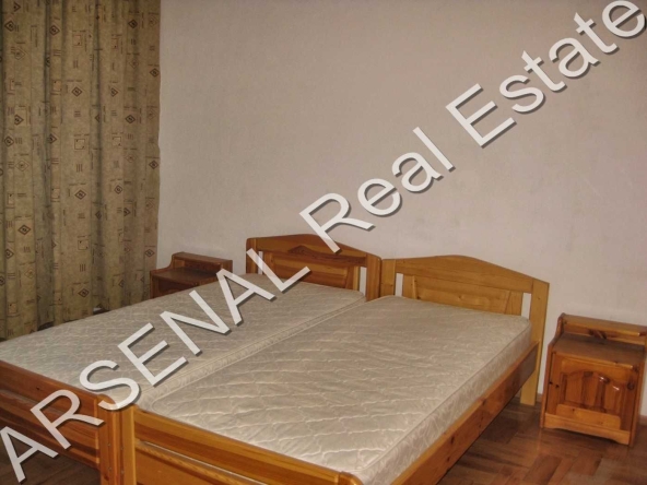 Дава се под наем Тристаен апартамент в София, Мусагеница - 90 кв.м за 500 € - Снимка #1