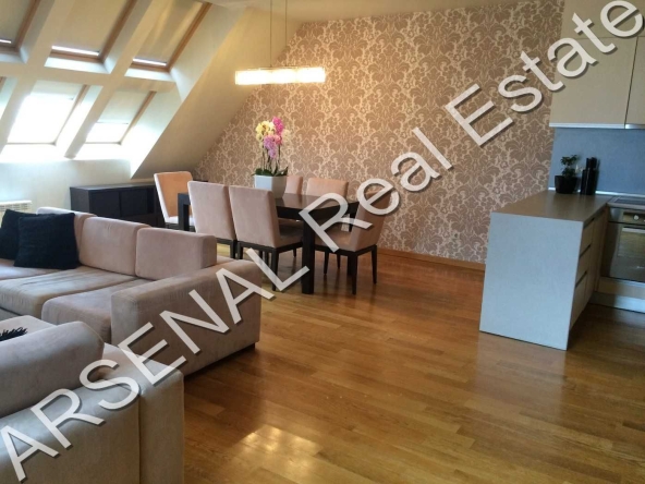 Дава се под наем Тристаен апартамент в София, Студентски град - 160 кв.м за 1000 € - Снимка #1