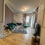 Дава се под наем Тристаен апартамент в София, Център - 105 кв.м за 1350 € - Снимка #1