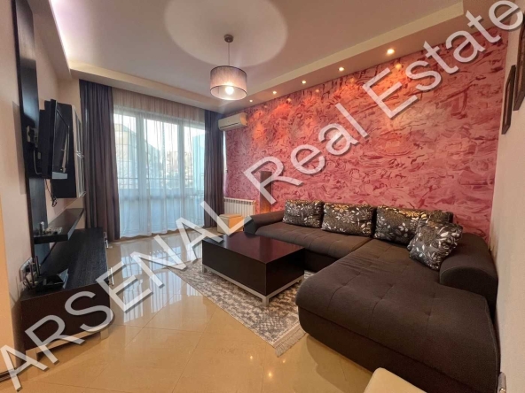 Дава се под наем Двустаен апартамент в София, Лозенец - 70 кв.м за 750 € - Снимка #1