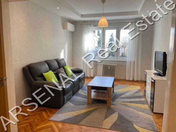 Дава се под наем Двустаен апартамент в София, Център - 80 кв.м за 797.64 € - Снимка #1