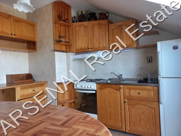 Дава се под наем Тристаен апартамент в София, Симеоново - 95 кв.м за 650 € - Снимка #1