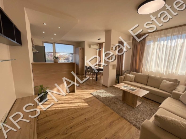 Дава се под наем Тристаен апартамент в София, Бъкстон - 105 кв.м за 772.65 € - Снимка #1