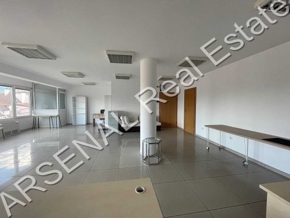 Дава се под наем Офис в София, Стрелбище - 82 кв.м за 747.66 € - Снимка #1