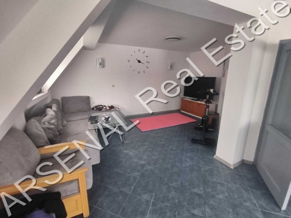 Дава се под наем Мезонет в София, Лозенец - 105 кв.м за 598.23 € - Снимка #1