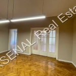 Дава се под наем Офис в София, Център - 110 кв.м за 800 € - Снимка #1