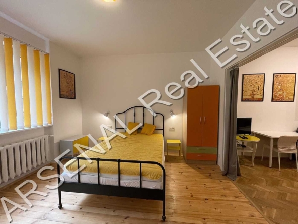 Дава се под наем Двустаен апартамент в София, Център - 48 кв.м за 548.25 € - Снимка #1