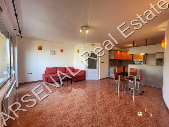 Дава се под наем Тристаен апартамент в София, Слатина - 116 кв.м за 648.21 € - Снимка #1