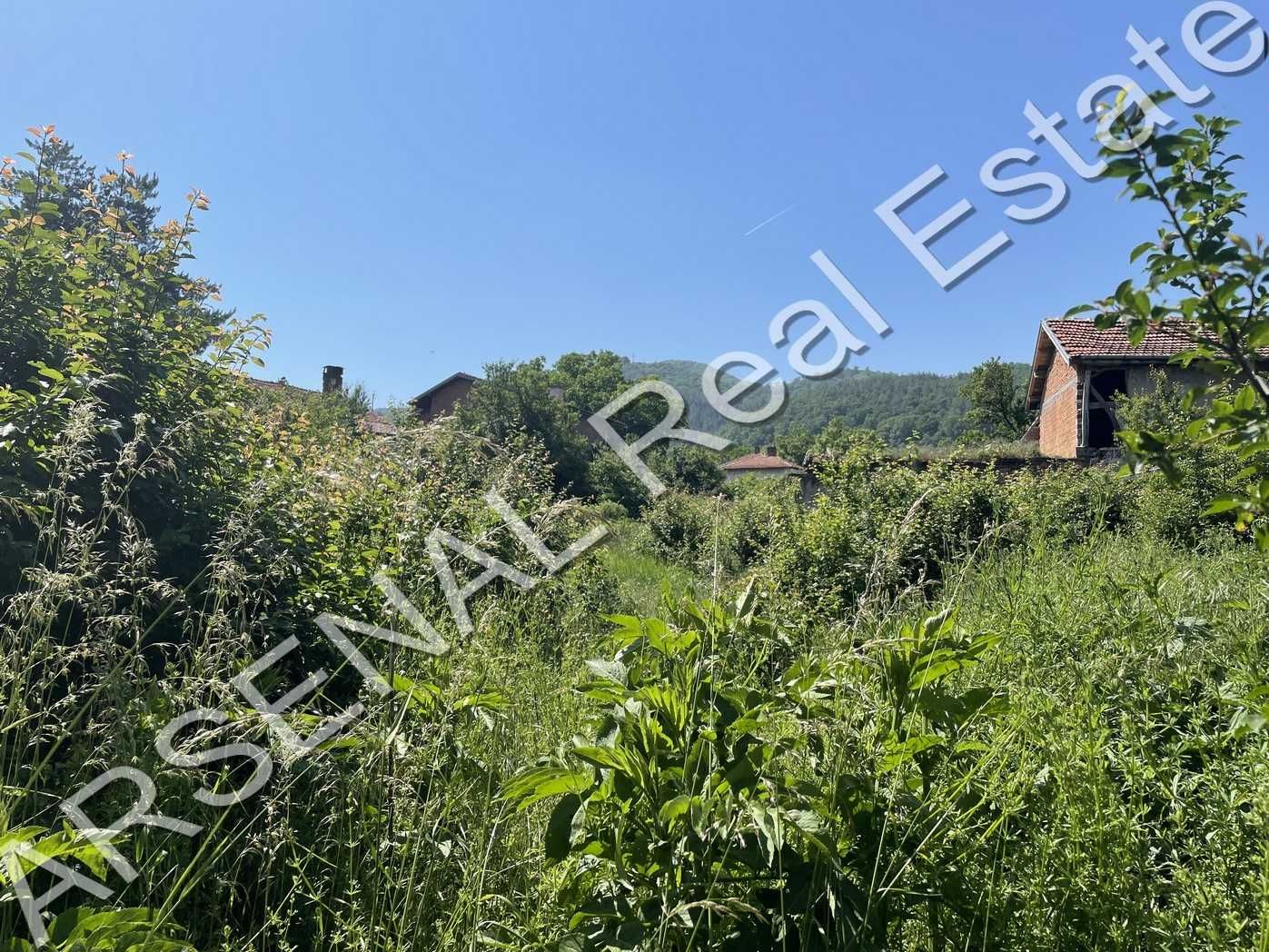 Парцел в София, Гео Милев - 1100 кв.м за 13 €/кв.м - Снимка #1