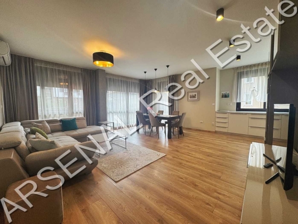 Дава се под наем Тристаен апартамент в София, Витоша - 130 кв.м за 1196.97 € - Снимка #1