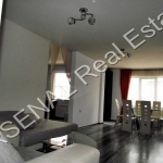 Дава се под наем Тристаен апартамент в София, Витоша - 115 кв.м за 548.25 € - Снимка #1