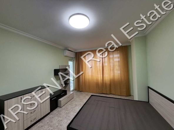 Дава се под наем Двустаен апартамент в София, Връбница 2 - 72 кв.м за 523.26 € - Снимка #1