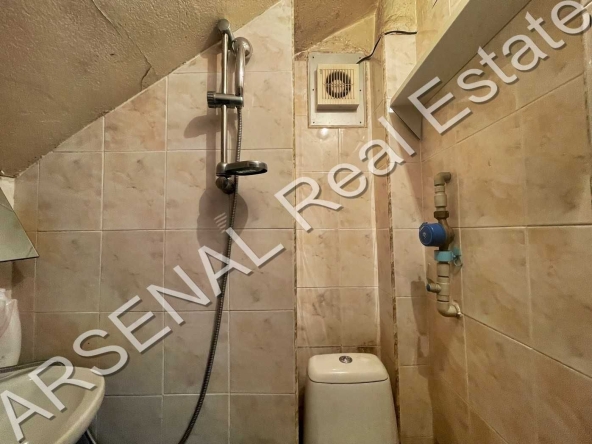 Дава се под наем Ателие в София, Център - 44 кв.м за 298.86 € - Снимка #1