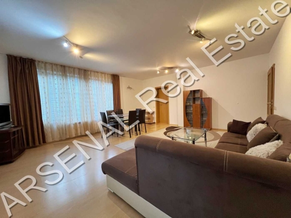 Дава се под наем Тристаен апартамент в София, Лозенец - 130 кв.м за 797.64 € - Снимка #1