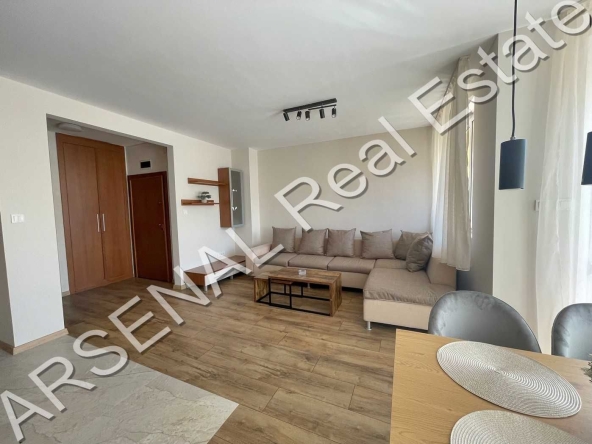 Дава се под наем Тристаен апартамент в София, Лозенец - 115 кв.м за 847.62 € - Снимка #1